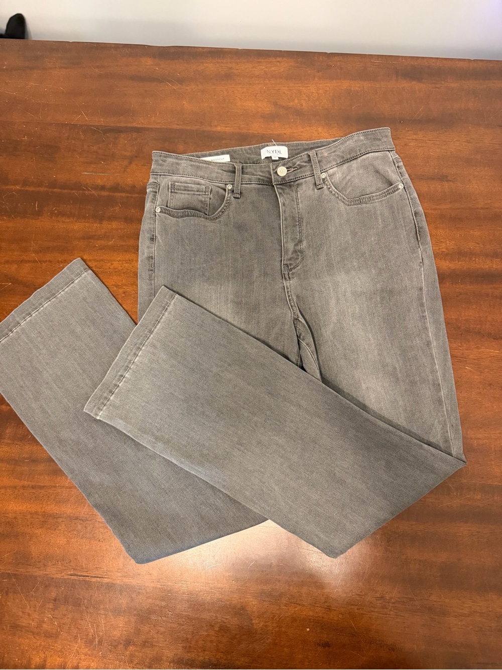 NYDJ Straight Leg Jeans in Gray Wash